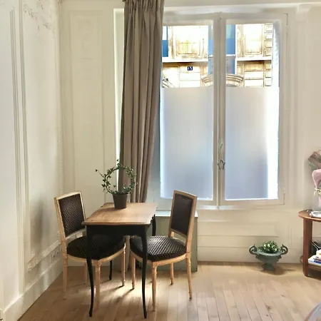 Lovely Parisian Condorcet Апартаменты