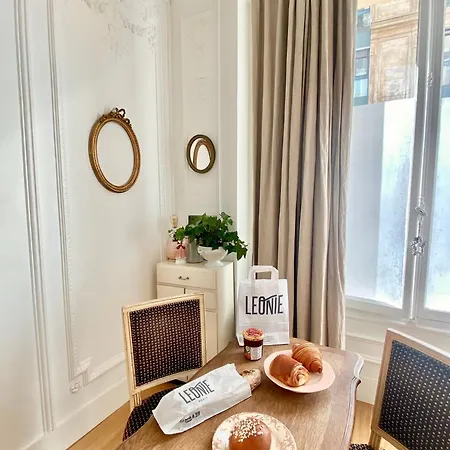 Lovely Parisian Condorcet * 파리